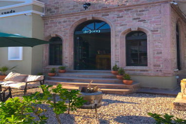 De Jong Coffee & Cocktail
